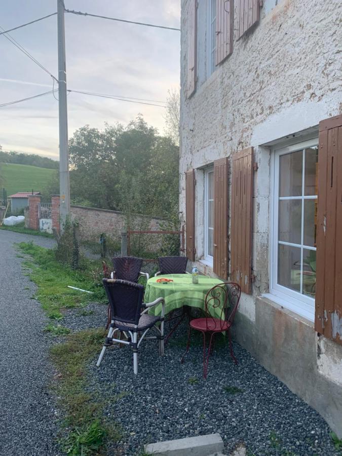 Busset Liages situé dans le Bourbonnais jusqu’à 6 personnes Exterior foto