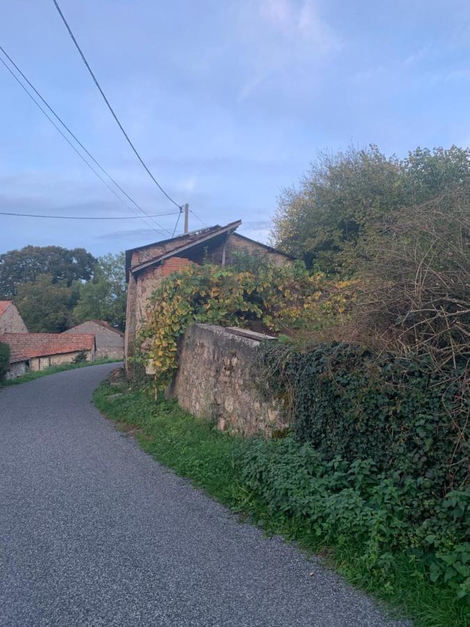 Busset Liages situé dans le Bourbonnais jusqu’à 6 personnes Exterior foto